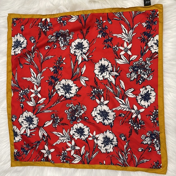 H&M scarf/hairband in floral print - Picture 2 of 4